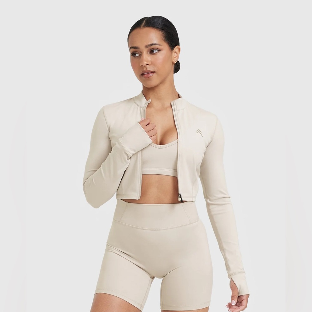 NWOT ONER ACTIVE TIMELESS CROP JACKET